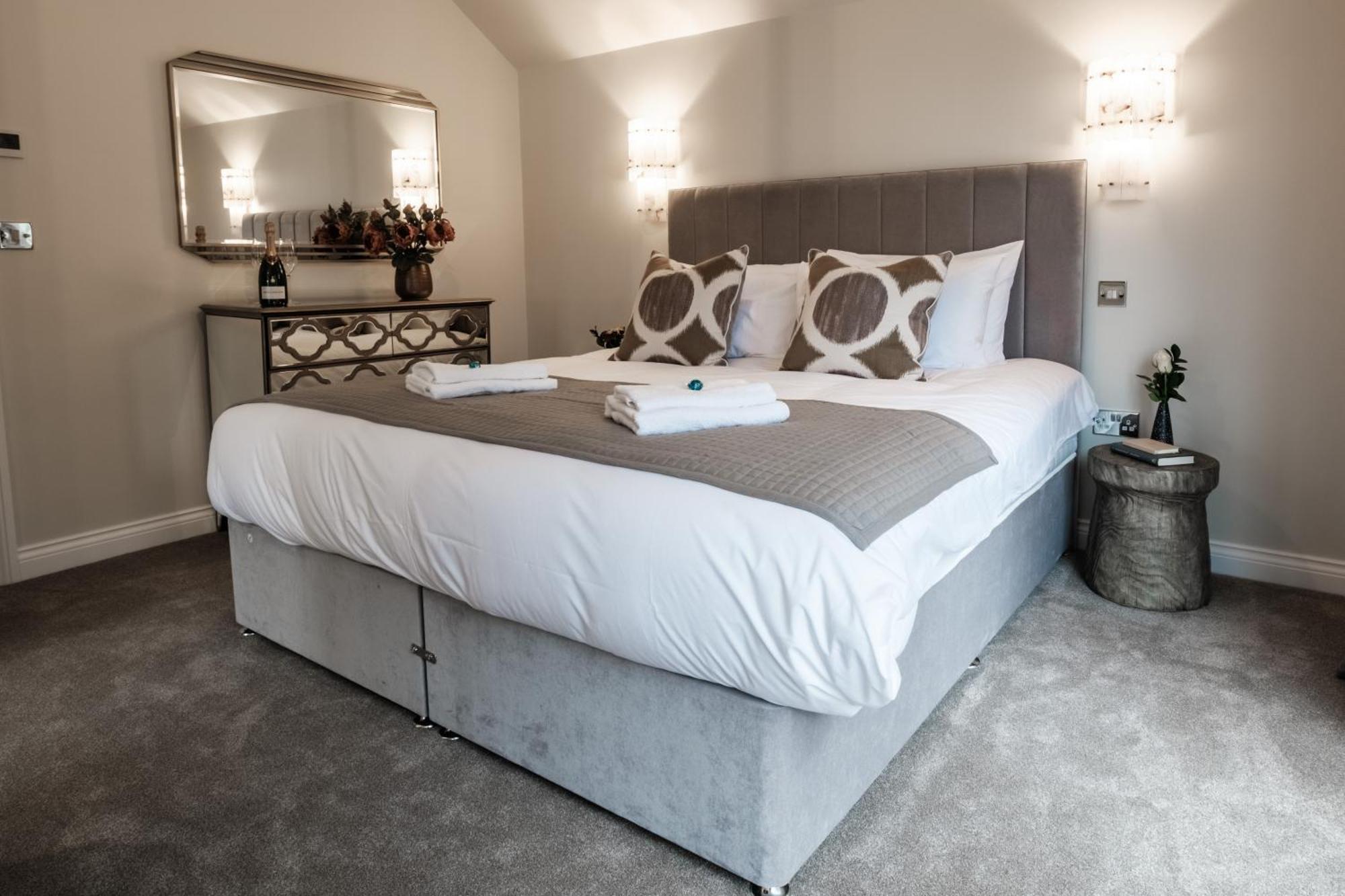 Bramley Brook 5* Luxury